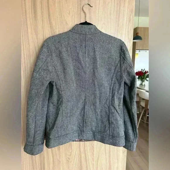 Chico’s Reversible jacket size 1 zipper gray snake skin medium - Picture 8 of 9